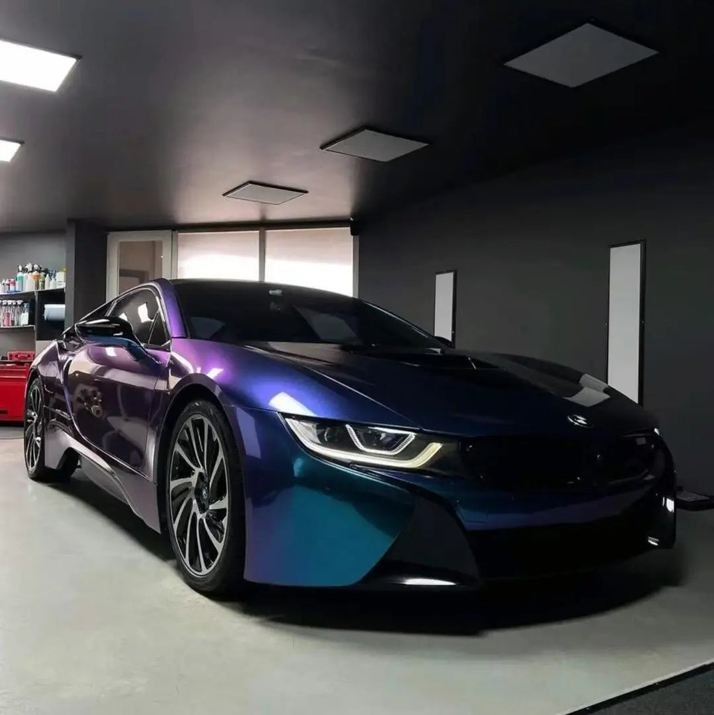 Diamond Purple Blue color shift wrap on BMW i8 front-right - dynamic color change - Kaleido