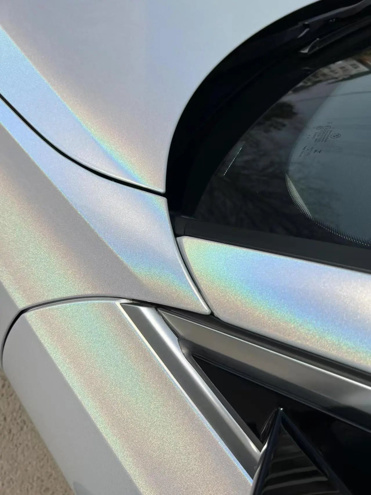 Laser Gloss Prismatic White wrap on BMW 3 Series A-pillar - precise edge work - Kaleido